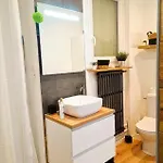 Charming T2 Equipped 1min Walk To Beaches Daire Toulon