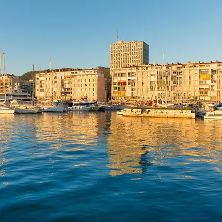 Charming T2 Equipped 1min Walk To Beaches * Toulon