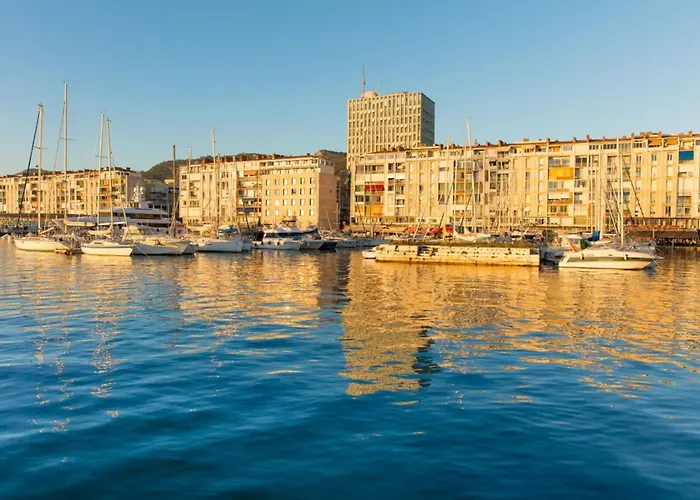 Charming T2 Equipped 1min Walk To Beaches * Toulon