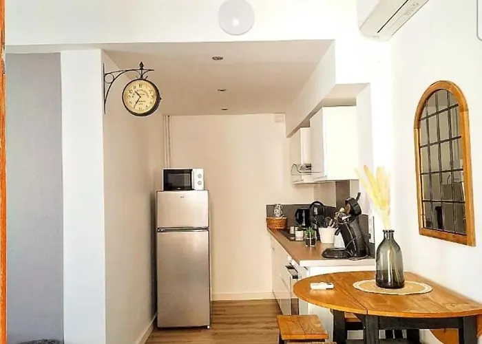 Charming T2 Equipped 1min Walk To Beaches Apartman