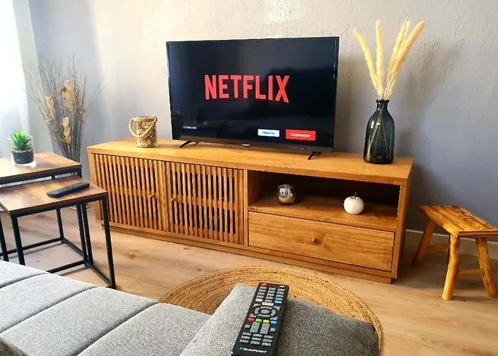 Charming T2 Equipped 1min Walk To Beaches Toulon